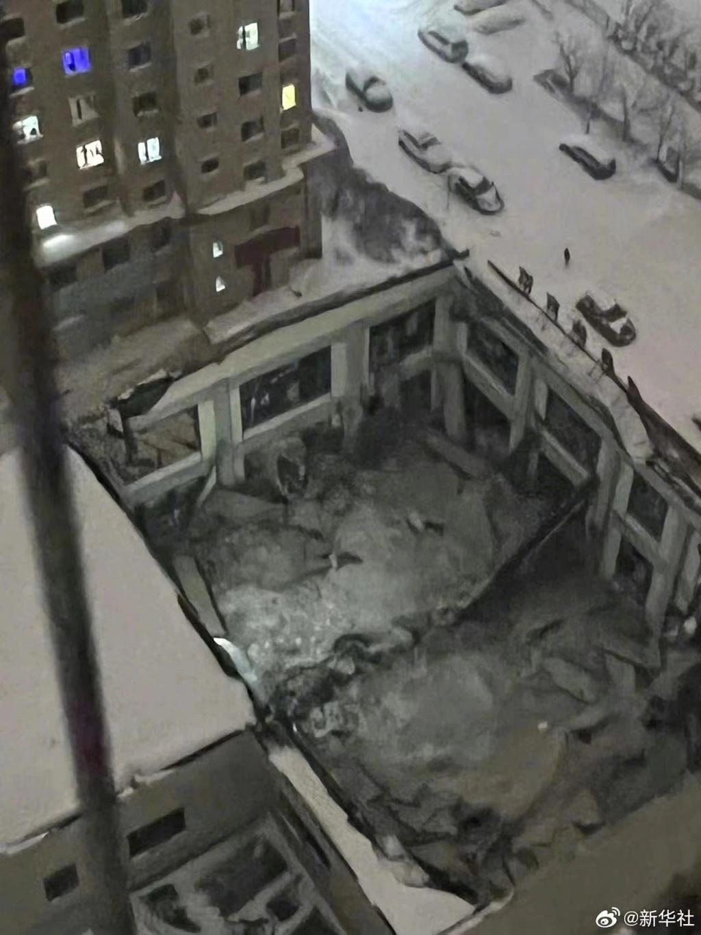 黑龙江省佳木斯市桦南县悦城广场全民健身体育馆发生部分坍塌